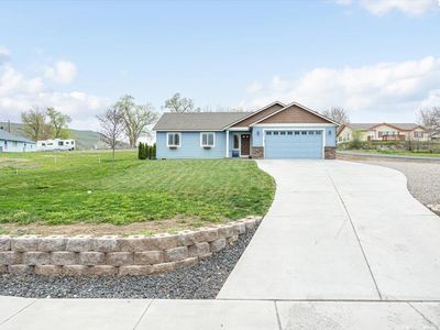 805 W 13th St, Benton City, WA, 99320