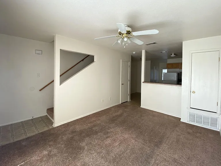 4603 Hudson Dr #B — Photo 5