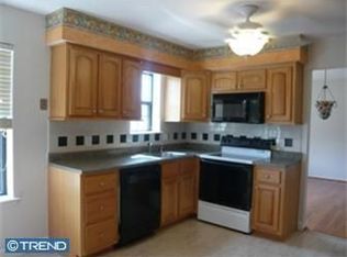 12 Pine Grove Ln, Hockessin, DE 19707