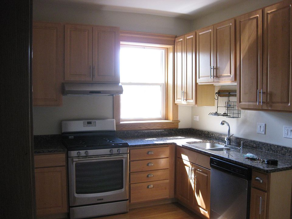 1st image of 1253 W Thorndale Ave