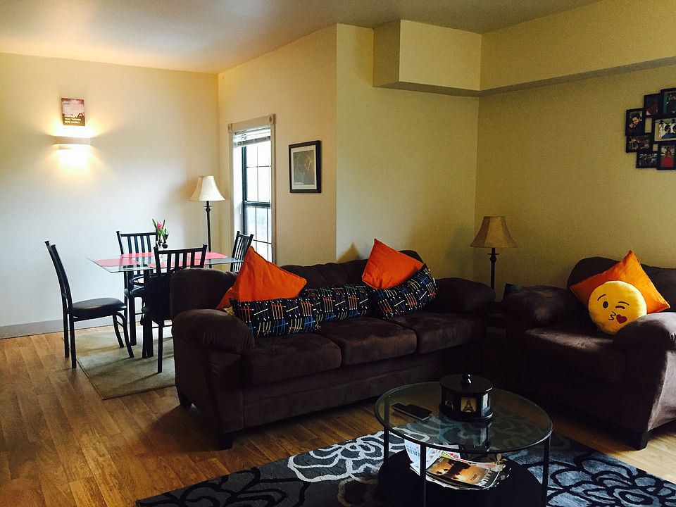 2nd image of 2302 W John St APT 202