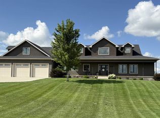 1261 W Fairway Avenue, North Platte, NE 69101