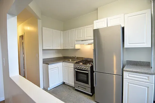 Rented by Brickview NYC Realty NYV LLC | media 10