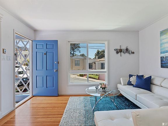 4th image of 27 Stoneybrook Ave