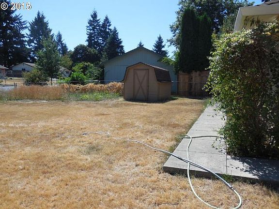 3rd image of 3804 NE 151st Ave