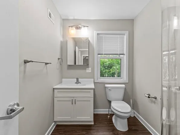 50 Fletcher Pl, Burlington, VT 05401