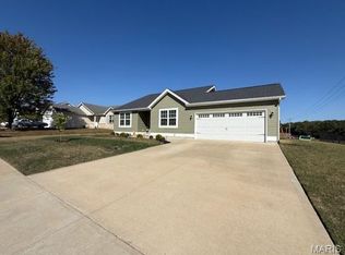 29355 Walnut Lake Ln, Wright City, MO 63390