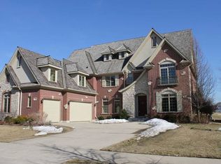 1821 Sawgrass St, Vernon Hills, IL