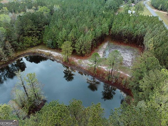 5th image of 2324 Old Screven Rd