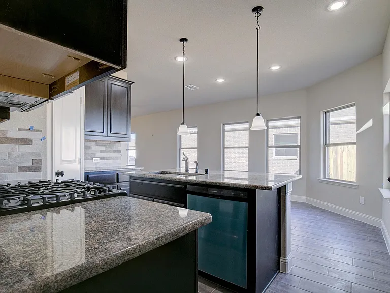 7819 Cypress Dr — Photo 32