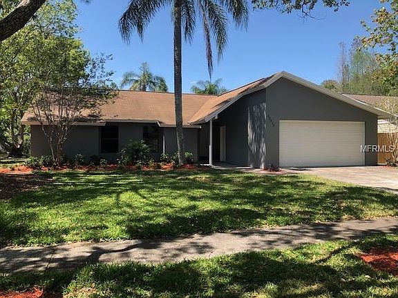 2nd image of 15910 Winding Dr