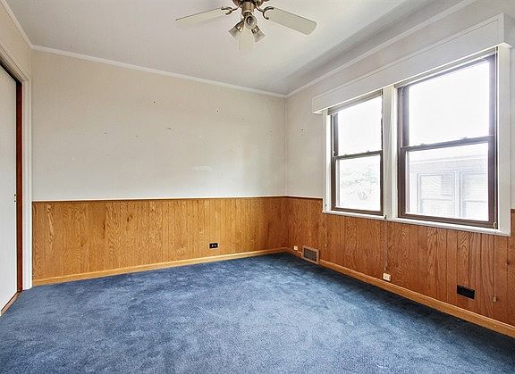 5th image of 5016 N Oconto Ave