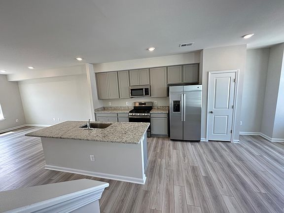 3rd image of 153 Tye Ct