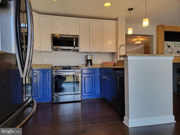 5th image of 6046 Aster Haven Cir