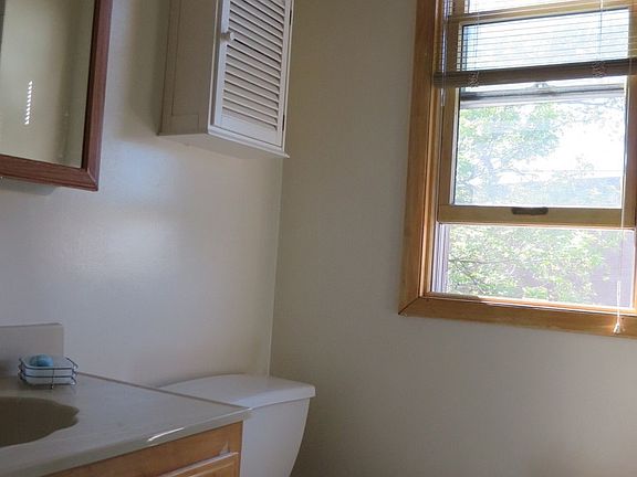 3rd image of 3519 Astoria Blvd #2TOP
