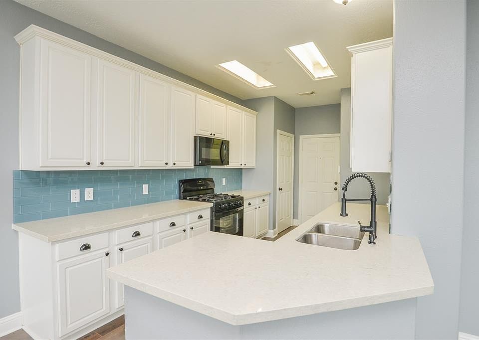 1st image of 8755 Thistlemoor Ln