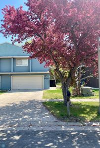2422 Demores Dr S, Fargo, ND, 58103