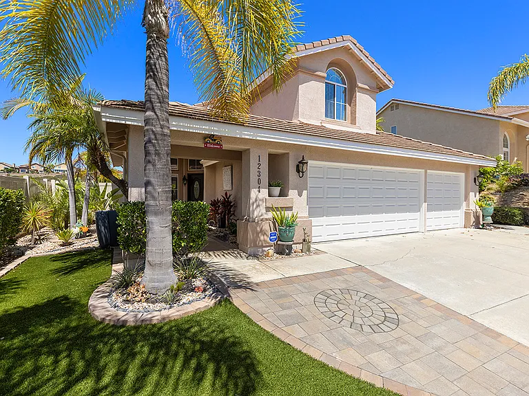12304 Dormouse Rd — Photo 4