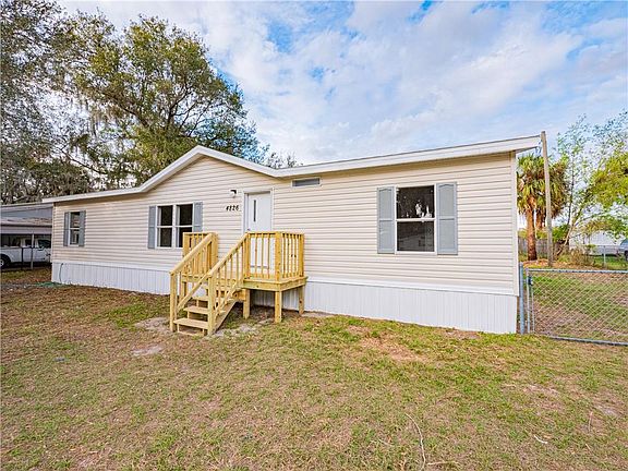 4th image of 4826 Myrtle View Dr N