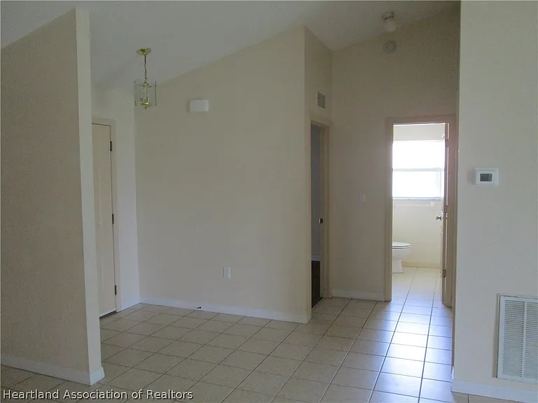 519 Washington Blvd NW — Photo 9