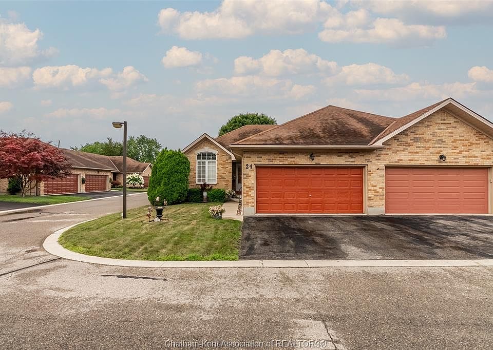 1st image of 154 Semenyn Ave #24