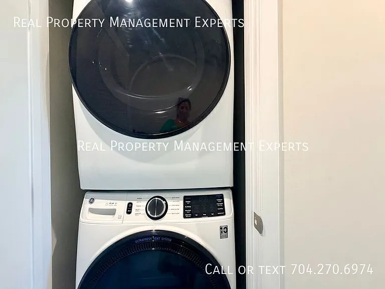 2841 Statesville Ave — Photo 18