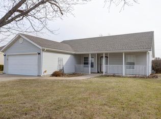 708 S Carriage Xing, Nixa, MO 65714