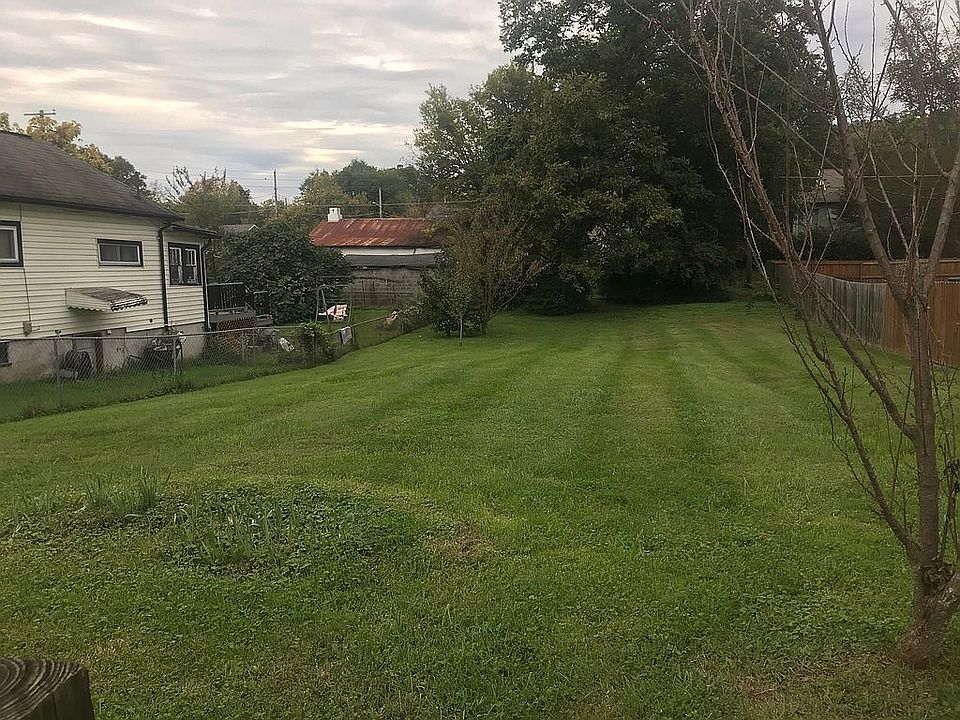 2nd image of 2303 Washington Ave