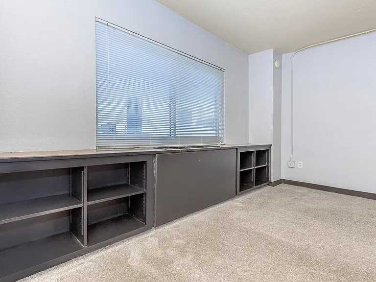 Capitol Hill Apartments — Photo 33