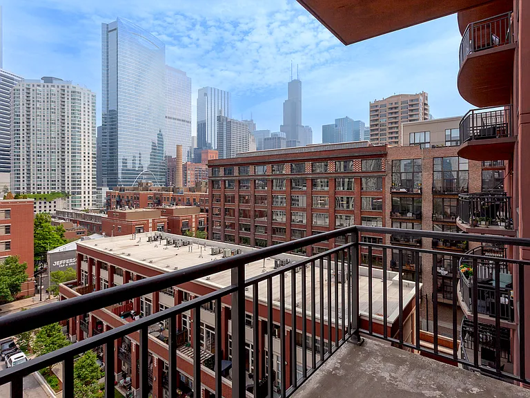 330 N Jefferson St #801 — Photo 19