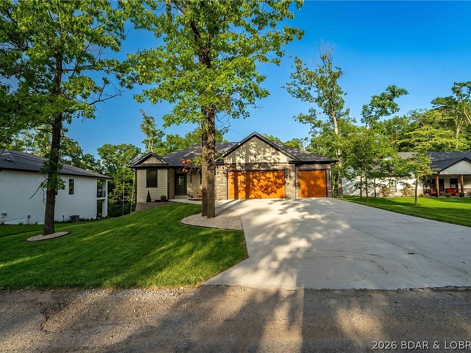 1st image of 344 Via Appia Dr