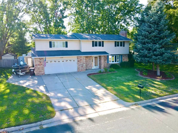 1350 Hillside St, Hastings, MN 55033