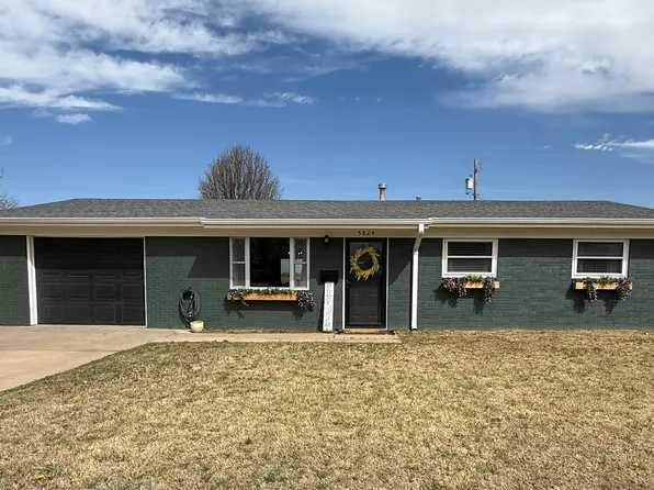 5824 Hemlock Dr, Great Bend, KS 67530
