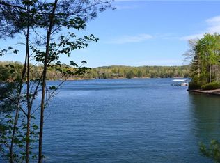 903 Redwing Ln, Salem, SC 29676