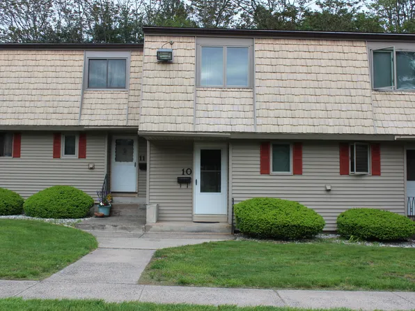 10 Locust Circle #10, Rocky Hill, CT 06067