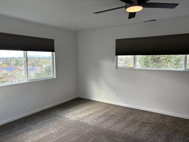 1776 Meda Ave — Photo 22