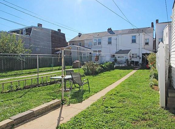 4th image of 609 N New St