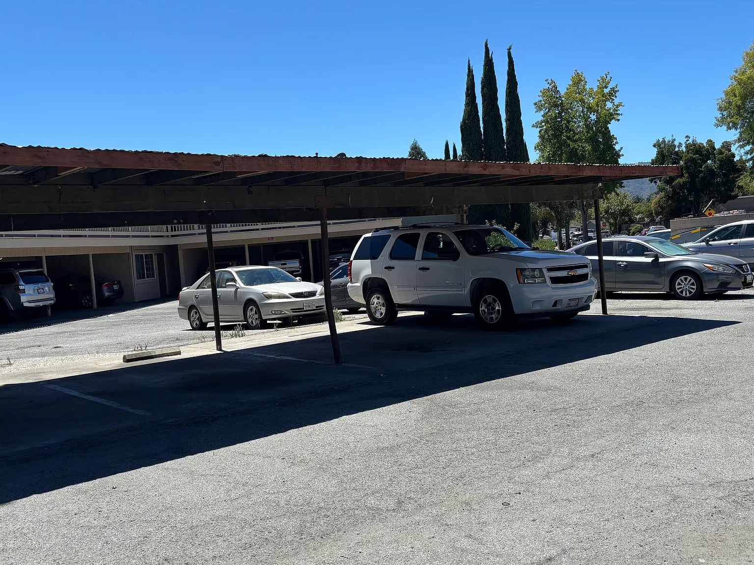 2 bed, 900 sqft, $2,500 — Photo 4