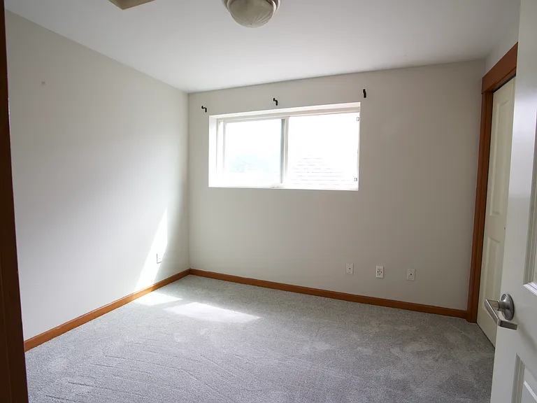920 SW Holden St #B — Photo 8