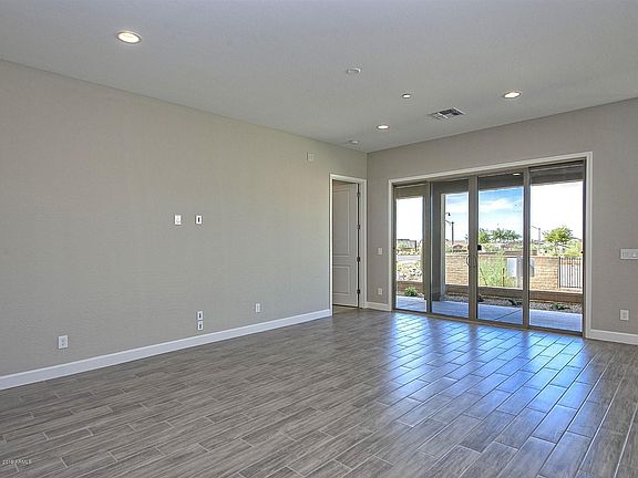 3rd image of 20703 W Reade Ave