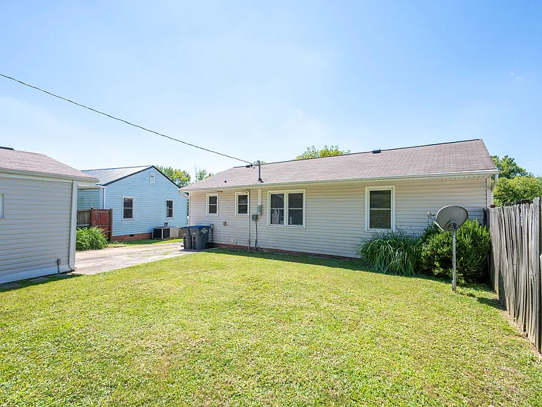 1232 Garden Dr — Photo 32
