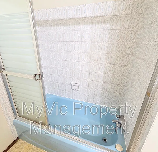 4804 46th Ave — Photo 12