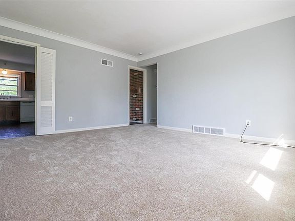 4th image of 705 Florland Dr