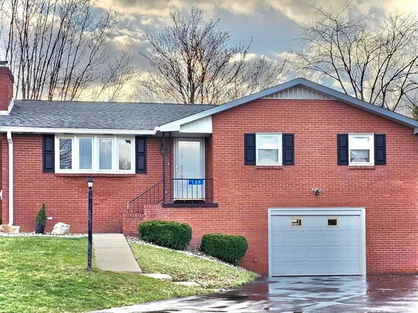 139 Alexandria Dr, Latrobe, PA 15650