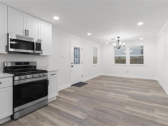 4th image of 4519 Camel St