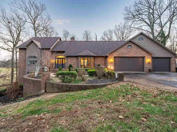 11 Hilltop Dr, Owensboro, KY 42303