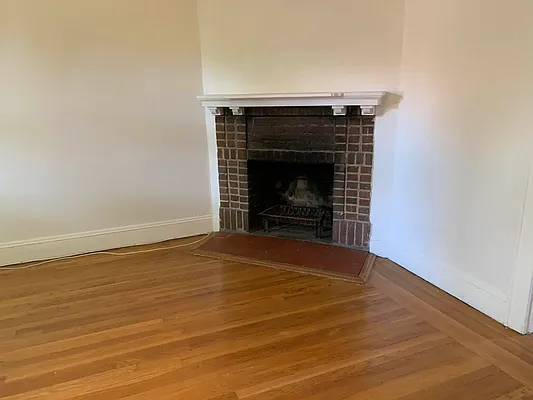 Rented by Daniel Gale Sotheby's International Realty | media 13