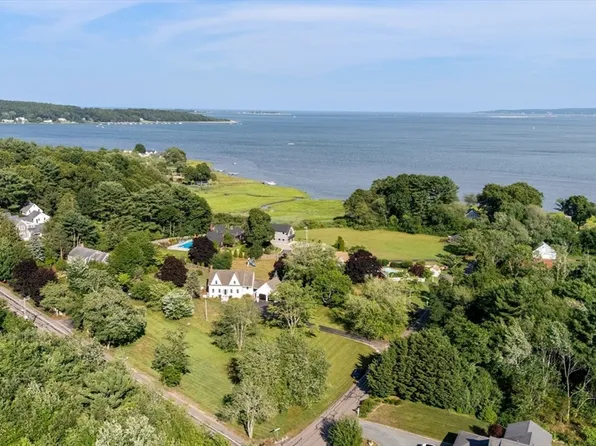 21 Hicks Point Rd, Duxbury, MA 02332