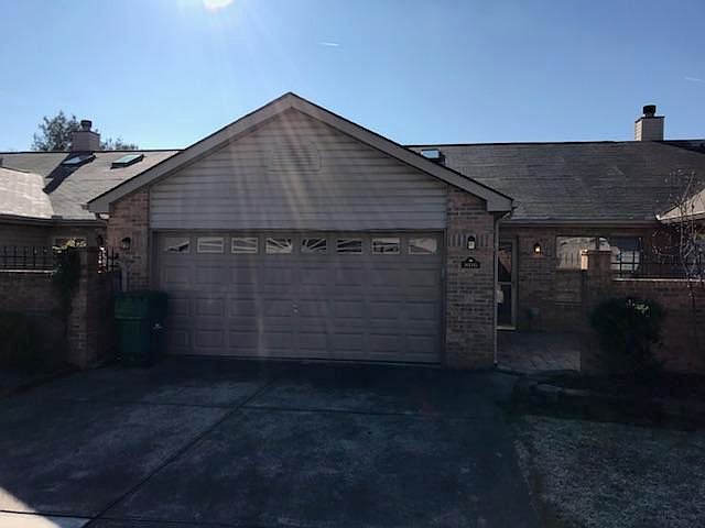 1st image of 806 Villaview Way