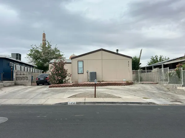 4742 Fuentes Way, Las Vegas, NV 89121